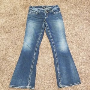 Silver Suki jeans in boot cut style